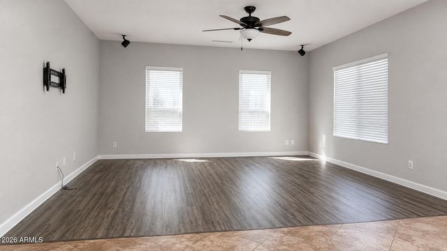1937 W BUSONI Place, Phoenix, AZ 85023