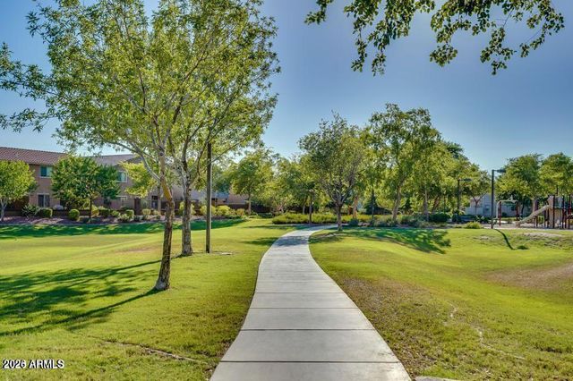 1937 W BUSONI Place, Phoenix, AZ 85023