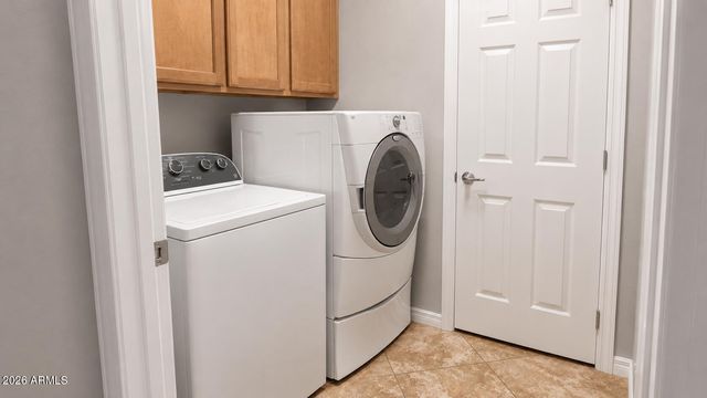1937 W BUSONI Place, Phoenix, AZ 85023