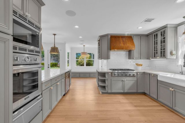 13003 Pebblebrook Drive, Houston, TX 77079