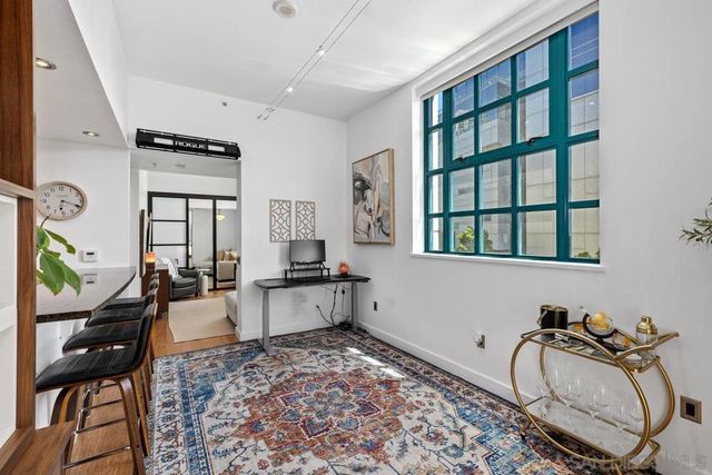 700 W E St 403, San Diego, CA 92101