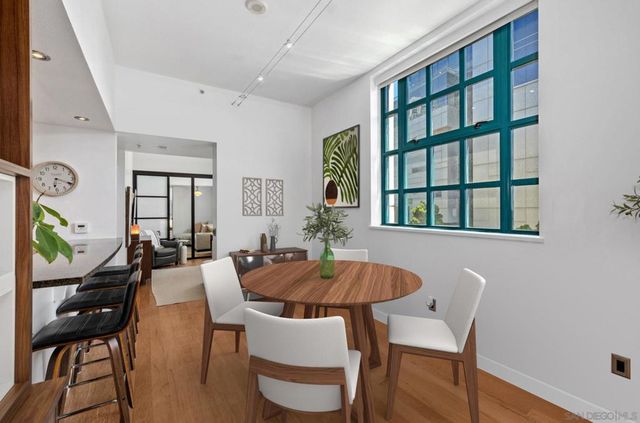 700 W E St 403, San Diego, CA 92101