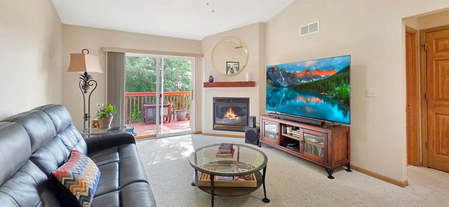1447 Asbury Lane, Waterloo, IA 50701