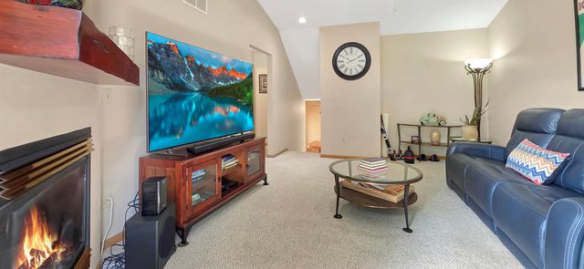 1447 Asbury Lane, Waterloo, IA 50701