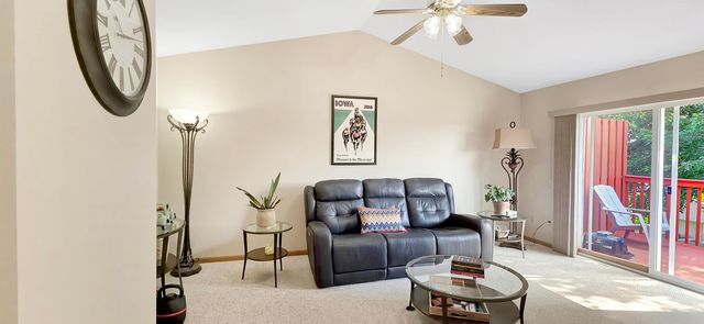 1447 Asbury Lane, Waterloo, IA 50701