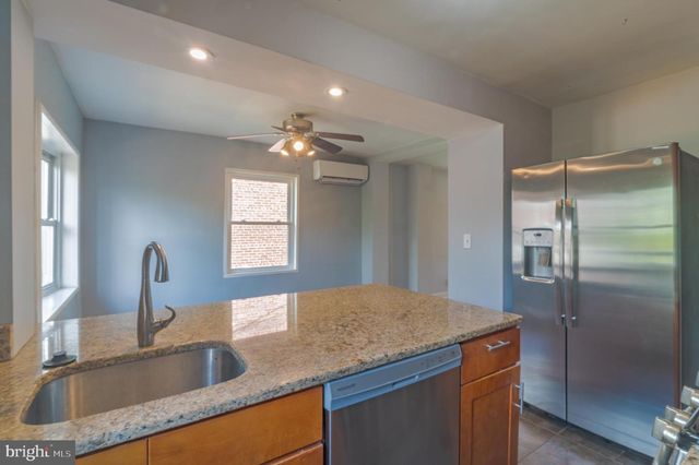 2014 SAVANNAH PLACE, Washington, DC 20020