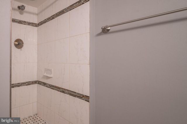 2014 SAVANNAH PLACE, Washington, DC 20020
