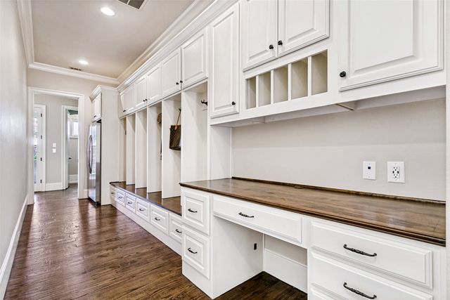 4505 W Amherst Avenue, Dallas, TX 75209