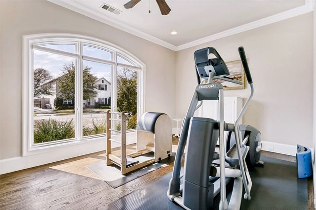 4505 W Amherst Avenue, Dallas, TX 75209