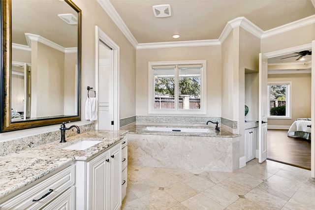 4505 W Amherst Avenue, Dallas, TX 75209