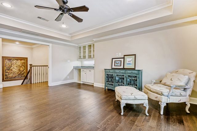 4505 W Amherst Avenue, Dallas, TX 75209