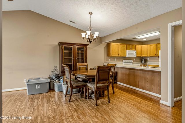 252 Cornell Ave, Mt Washington, KY 40047