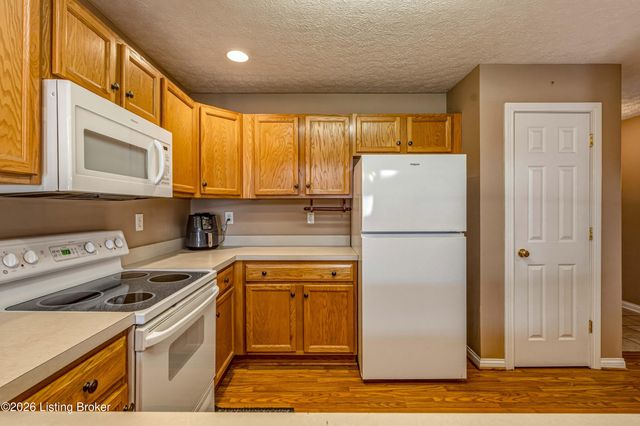 252 Cornell Ave, Mt Washington, KY 40047
