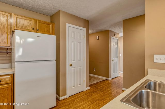 252 Cornell Ave, Mt Washington, KY 40047