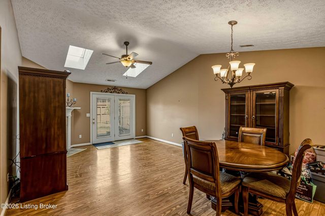252 Cornell Ave, Mt Washington, KY 40047