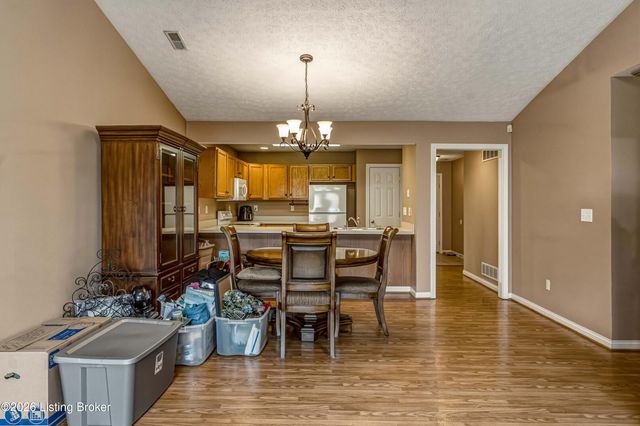 252 Cornell Ave, Mt Washington, KY 40047