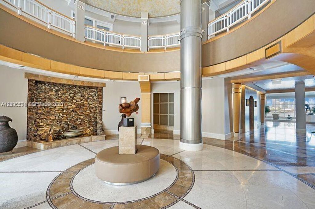848 Brickell Key Drive 2401, Miami, FL 33131