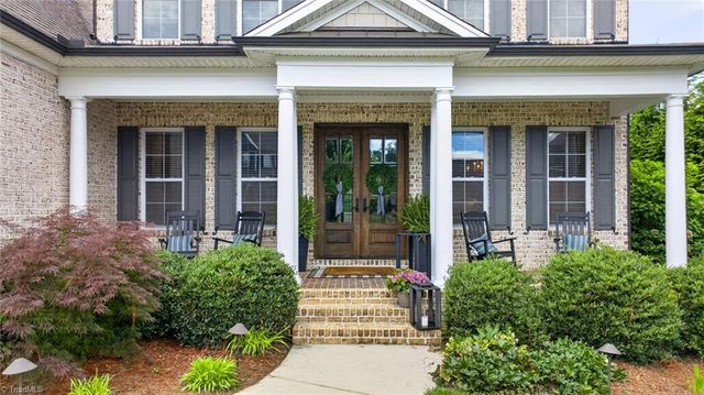 4818 Summer Hill Way, Winston-salem, NC 27106