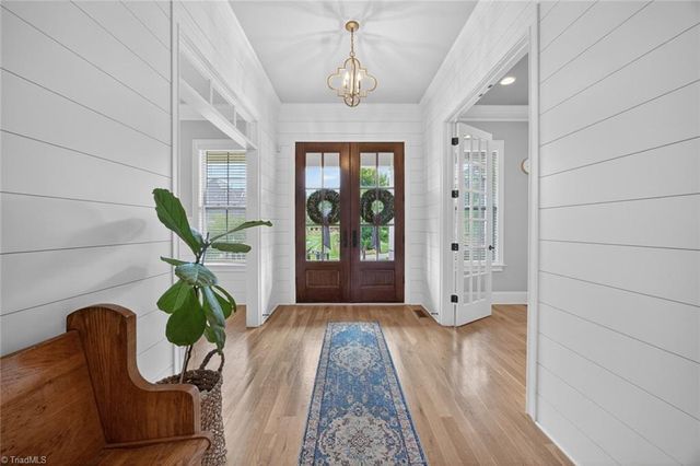 4818 Summer Hill Way, Winston-salem, NC 27106