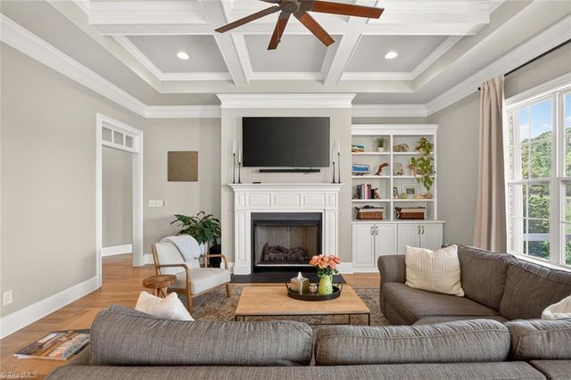 4818 Summer Hill Way, Winston-salem, NC 27106