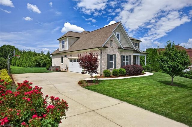 4818 Summer Hill Way, Winston-salem, NC 27106
