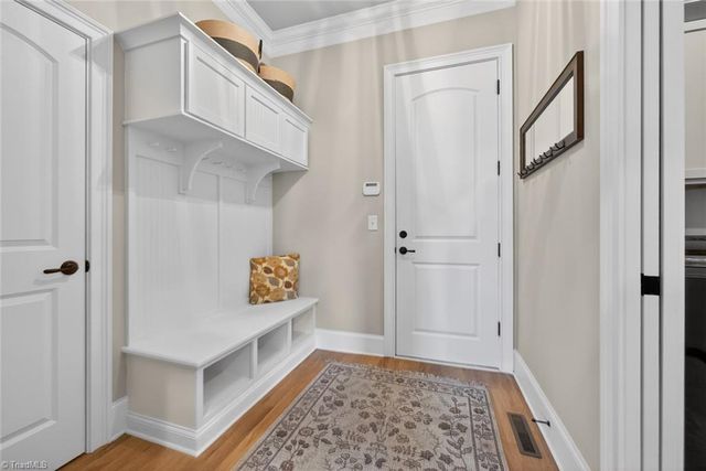 4818 Summer Hill Way, Winston-salem, NC 27106