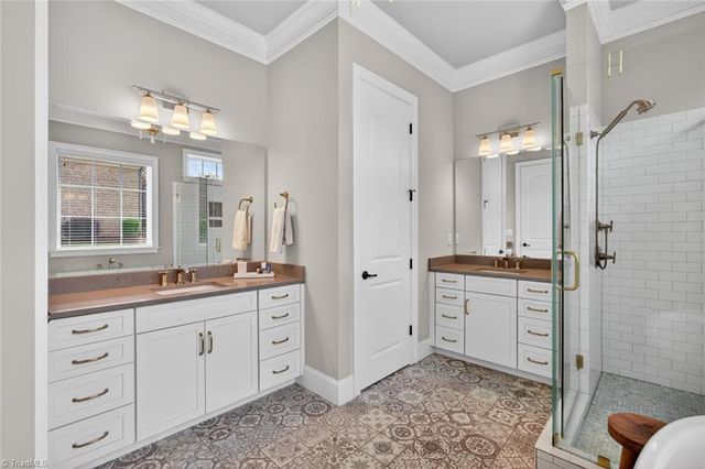 4818 Summer Hill Way, Winston-salem, NC 27106