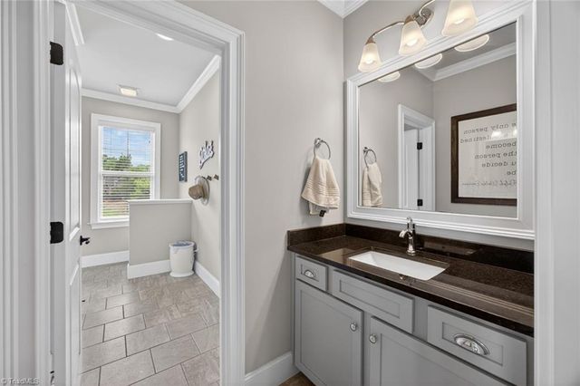 4818 Summer Hill Way, Winston-salem, NC 27106