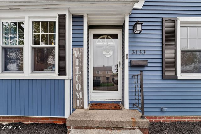 3133 Strathmoor Avenue, Toledo, OH 43614
