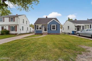 3133 Strathmoor Avenue, Toledo, OH 43614