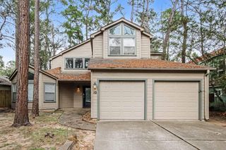 10 Shallow Pond Place, Montgomery, TX 77381