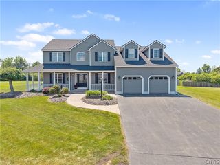 7508 Plum Hollow Circle, Clay, NY 13090