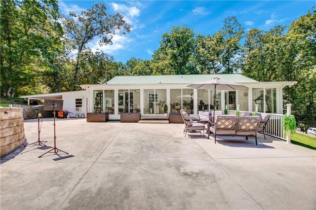 154 Sunset Street, Clarkesville, GA 30523