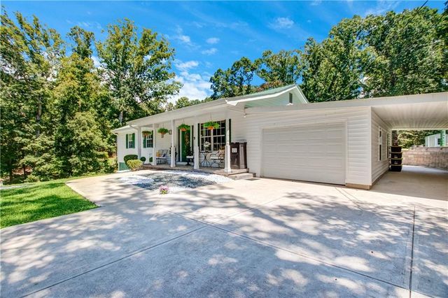 154 Sunset Street, Clarkesville, GA 30523