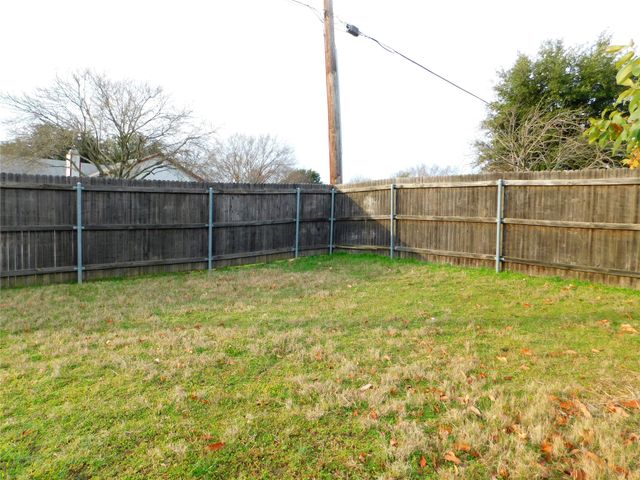 2605 Bauer Drive, Denton, TX 76207