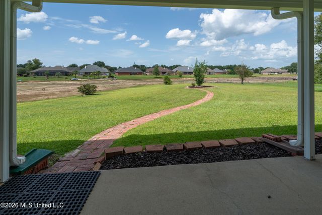 15394 Lakeview Court, Gulfport, MS 39503