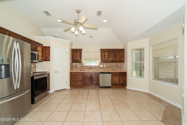 15394 Lakeview Court, Gulfport, MS 39503