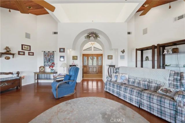 39275 Chaparral, Temecula, CA 92592