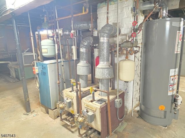 15 E Price St, Linden City, NJ 07036