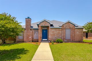 6923 Todd Lane, Sachse, TX 75048