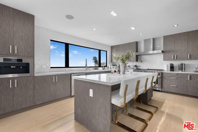 2260 Maravilla Drive, Los Angeles, CA 90068