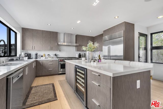 2260 Maravilla Drive, Los Angeles, CA 90068