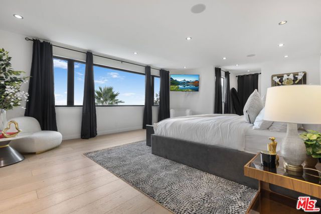 2260 Maravilla Drive, Los Angeles, CA 90068