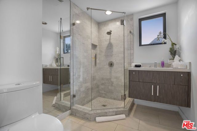 2260 Maravilla Drive, Los Angeles, CA 90068