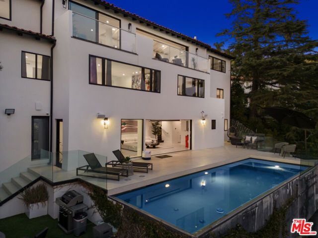 2260 Maravilla Drive, Los Angeles, CA 90068