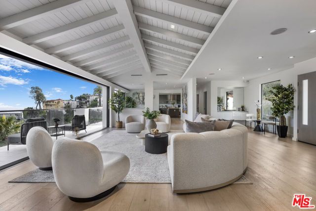 2260 Maravilla Drive, Los Angeles, CA 90068