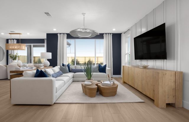 3869 Cross Point Rd, Roseville, CA 95747