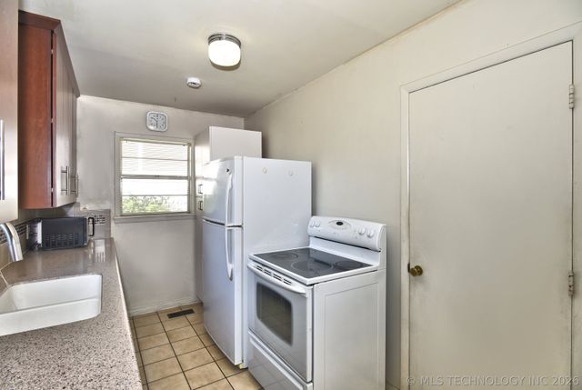 3528 E 4th Street S, Tulsa, OK 74112