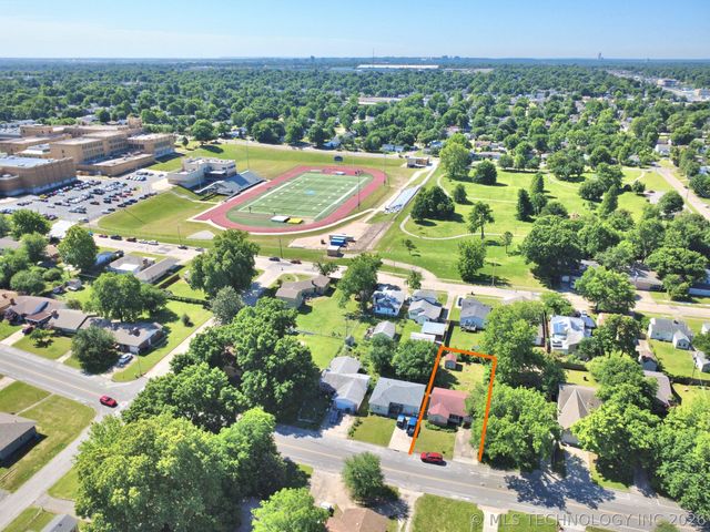 3528 E 4th Street S, Tulsa, OK 74112