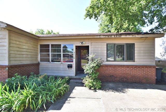 3528 E 4th Street S, Tulsa, OK 74112